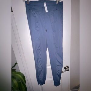 Lululemon Studio Joggers sz 6